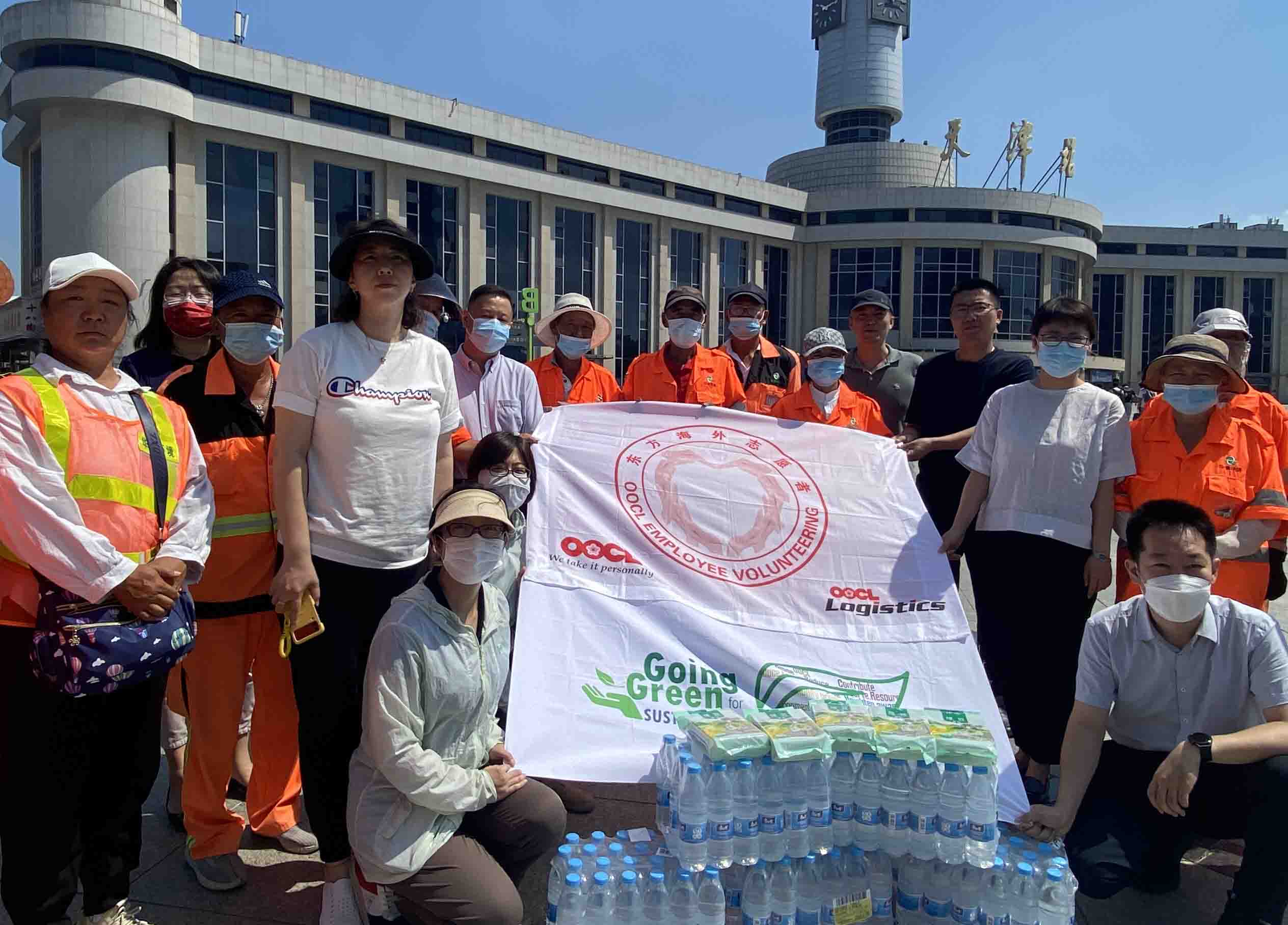 公益暖人心 情系環(huán)衛工 | 炎炎夏日送清涼，致敬高溫下的堅守！